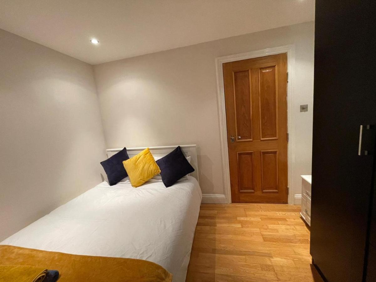 Beautiful & Luxurious Apartment In Richmond Richmond  Εξωτερικό φωτογραφία