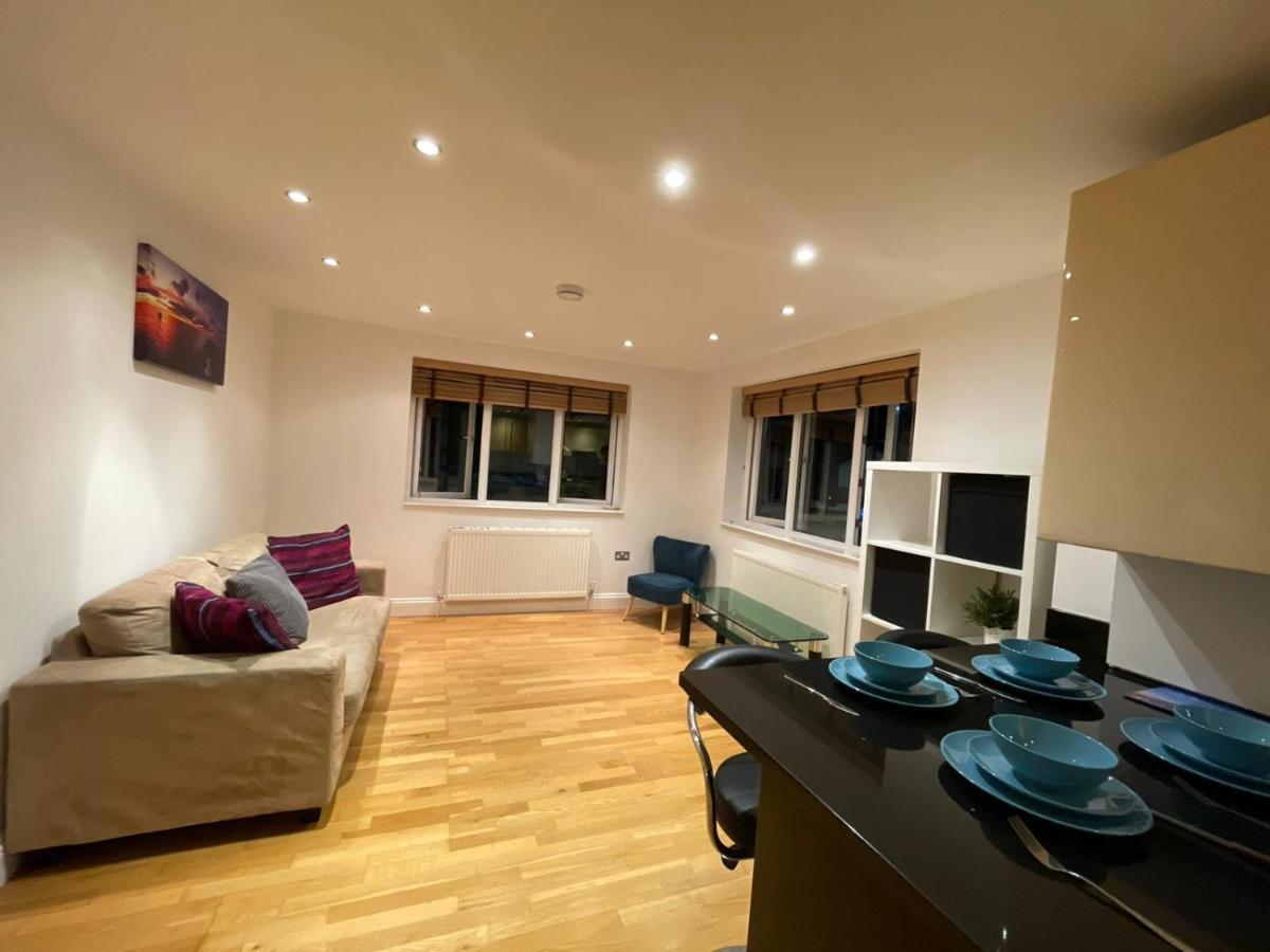 Beautiful & Luxurious Apartment In Richmond Richmond  Εξωτερικό φωτογραφία